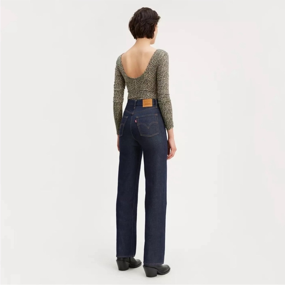Levi's | Ribcage Straight Jeans in Horizons Dark Wash Size 28